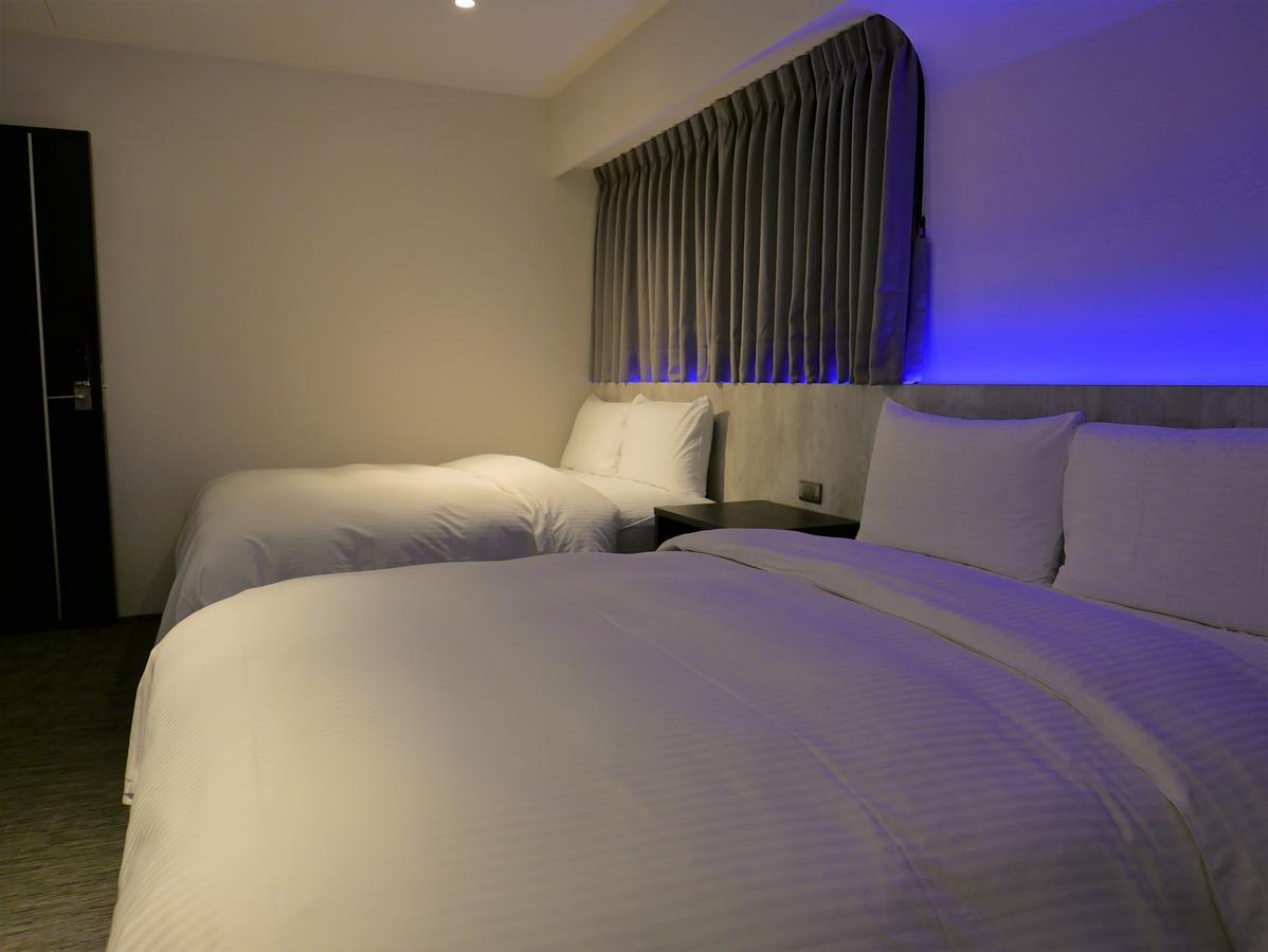 泊居旅店二館 Oursinn Hotel 2 Тайпей Екстериор снимка