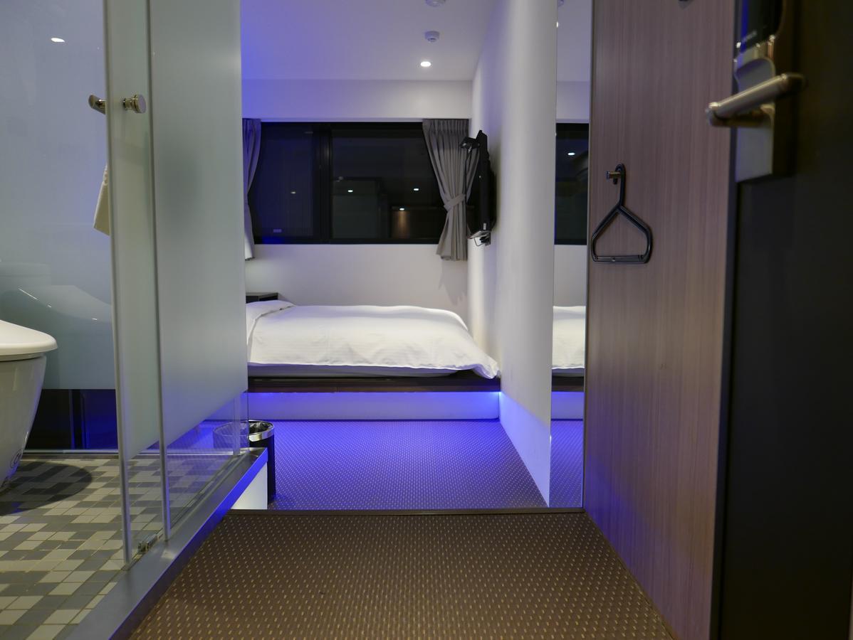 泊居旅店二館 Oursinn Hotel 2 Тайпей Екстериор снимка