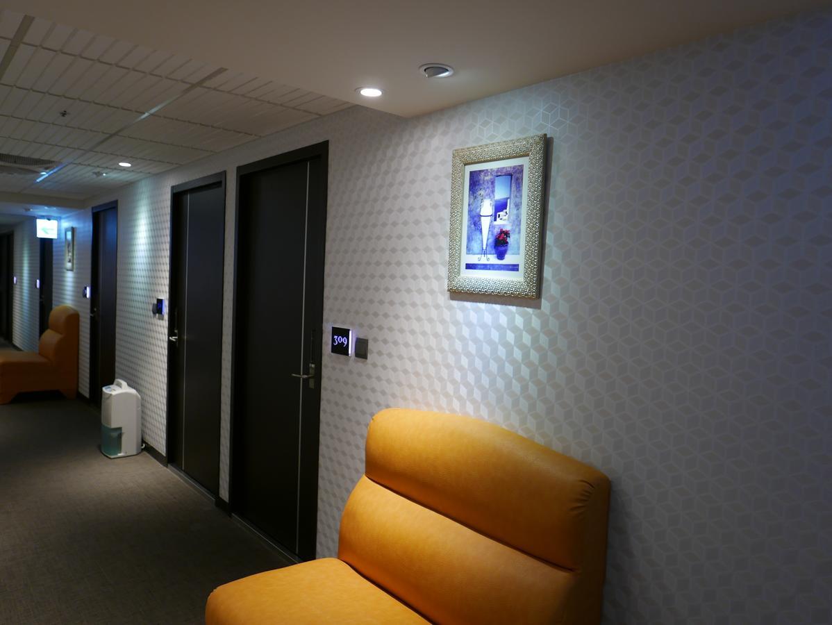 泊居旅店二館 Oursinn Hotel 2 Тайпей Екстериор снимка