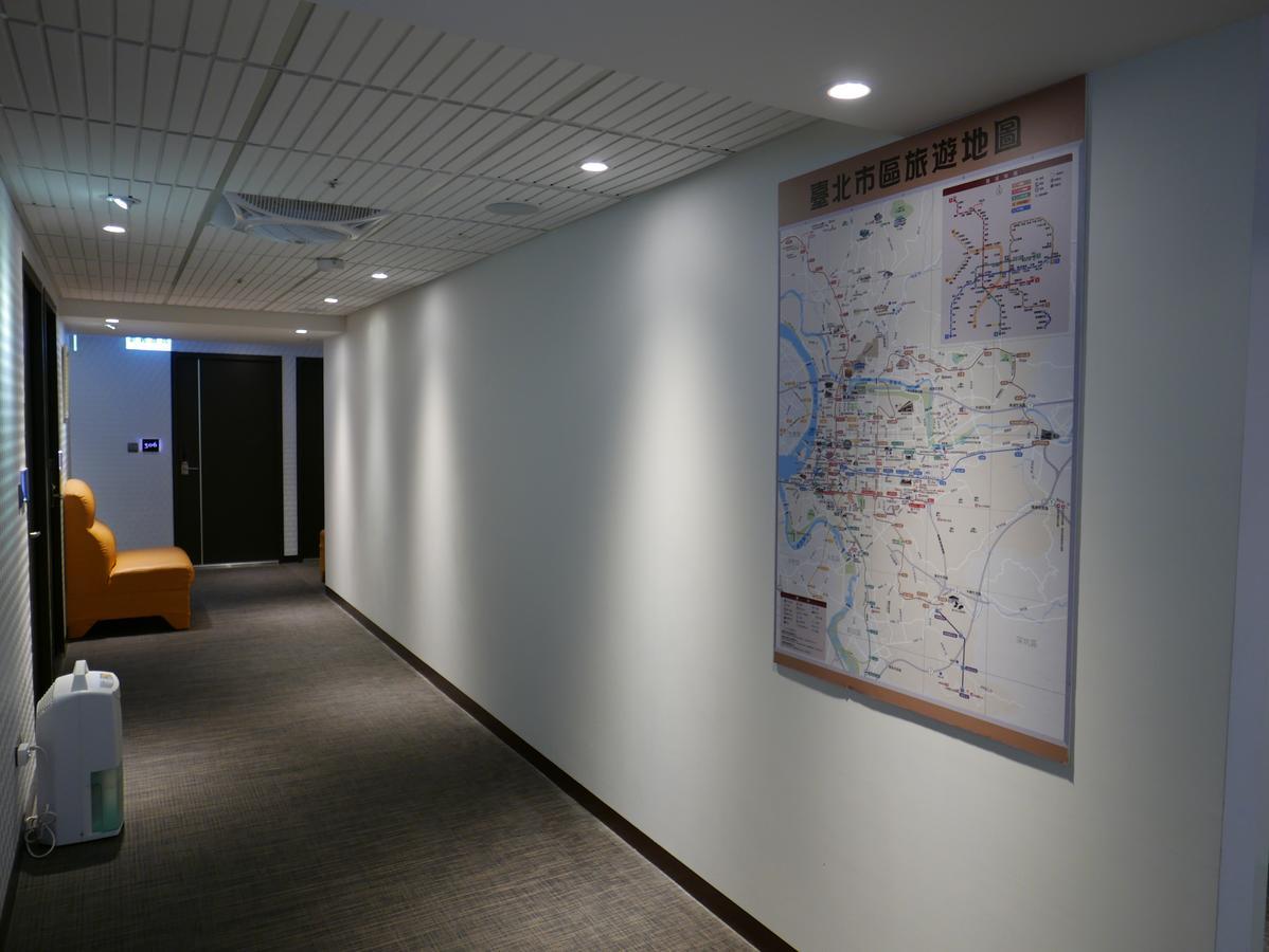 泊居旅店二館 Oursinn Hotel 2 Тайпей Екстериор снимка
