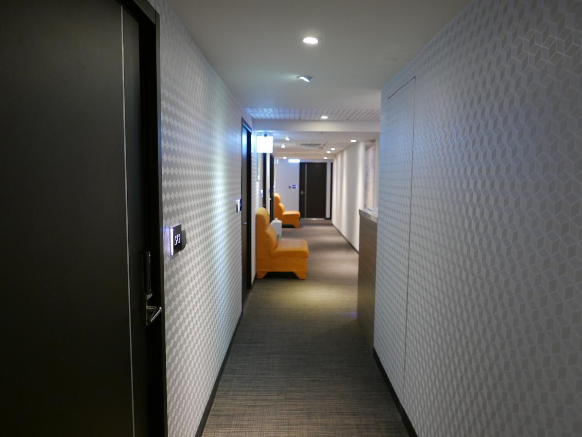 泊居旅店二館 Oursinn Hotel 2 Тайпей Екстериор снимка